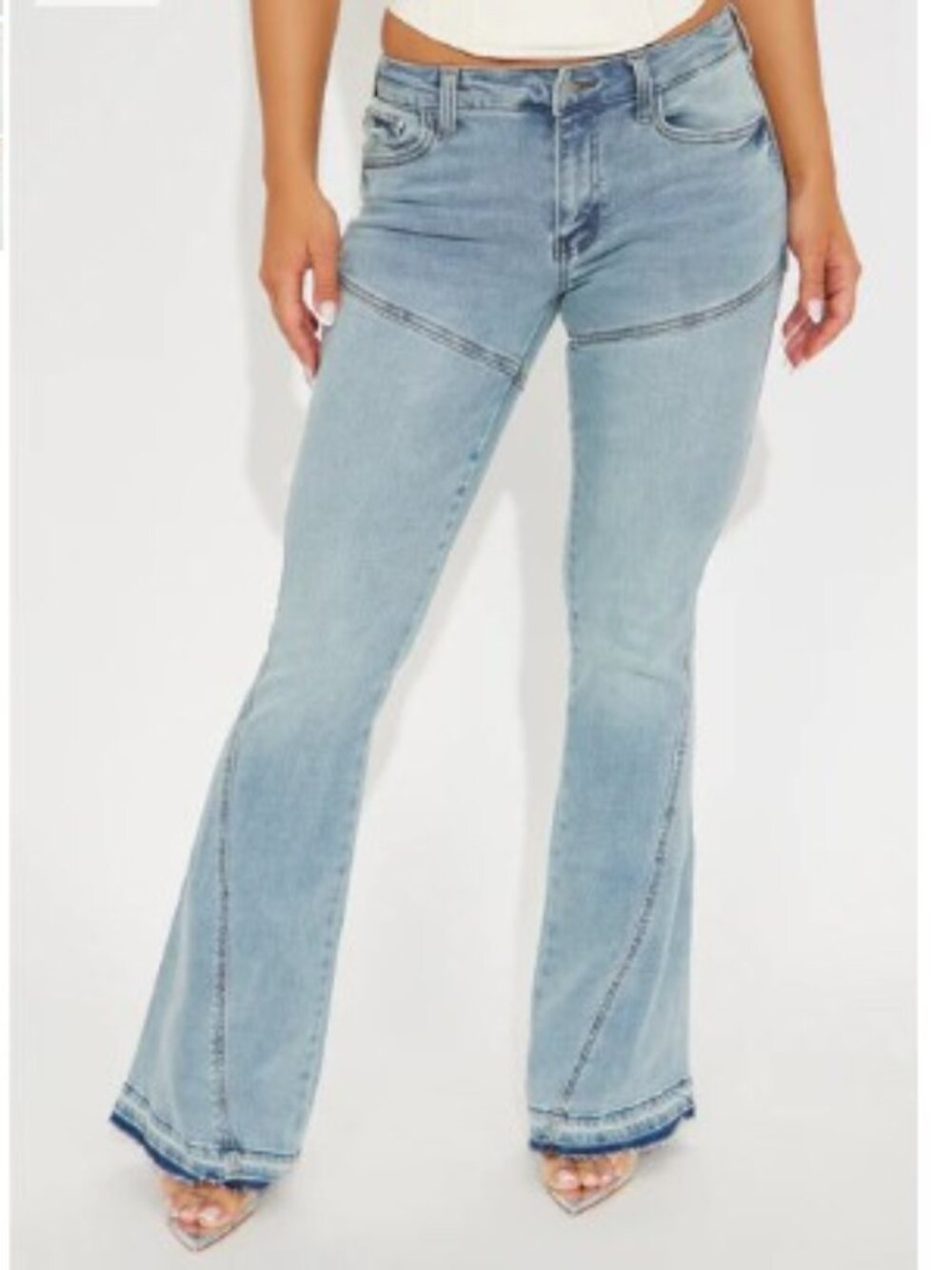 Light Wash Denim Flare Jeans with unique stitching🎉NWT